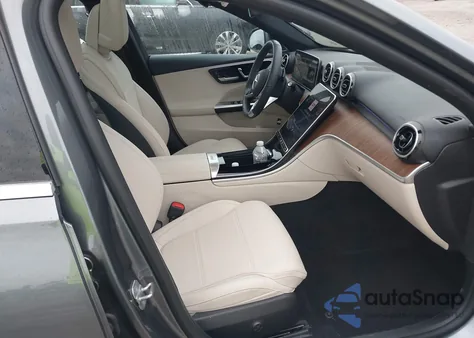 2024 Mercedes-Benz C 300 from USA, damaged, VIN W1KAF4HB1RR177364